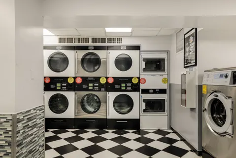 $675,000 | 340 West 57th Street, Unit 8E | Hell's Kitchen