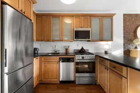 $759,000 | 504 East 6th Street, Unit 5 | East Village
