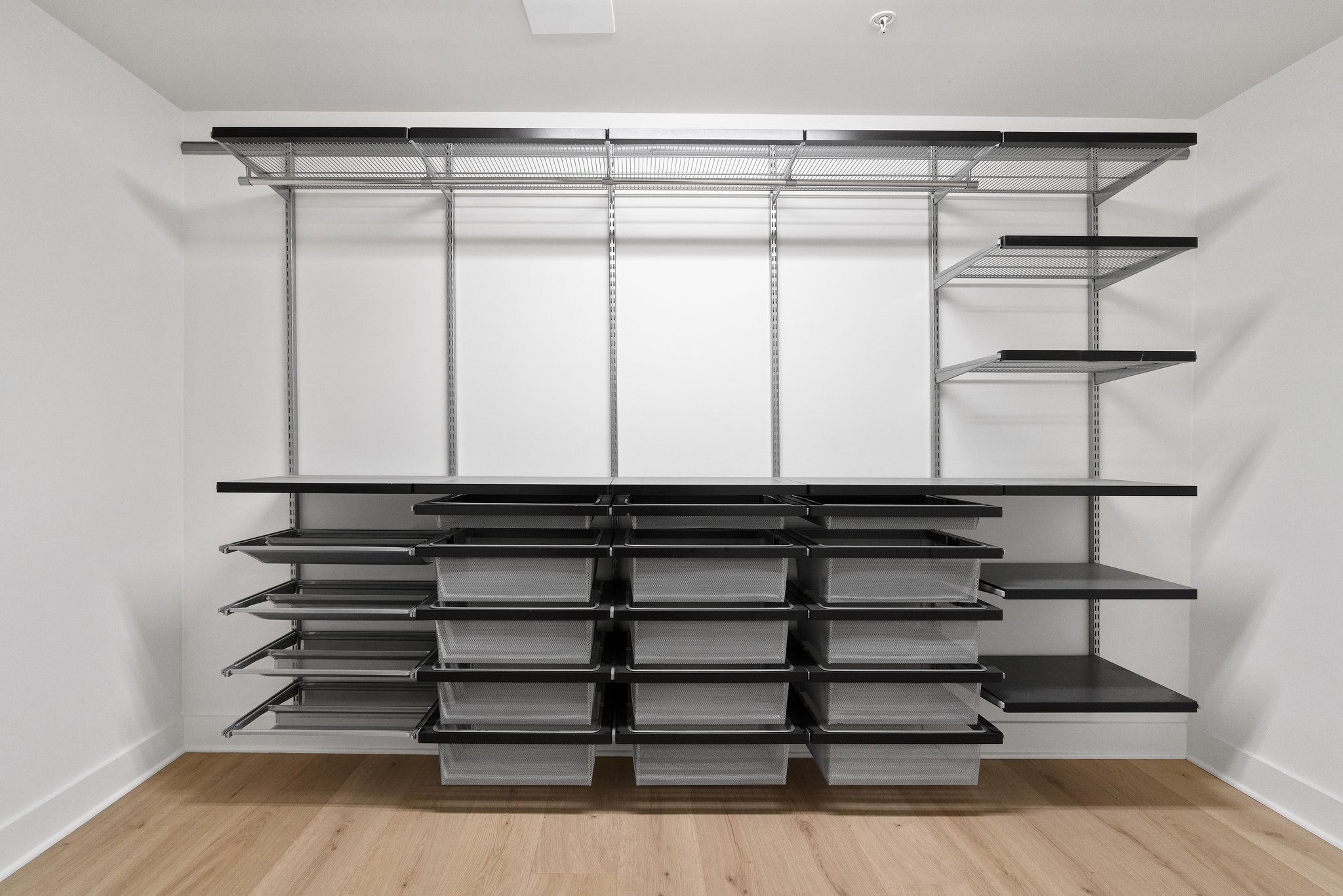 210 Lee Barton Drive, Unit 517 Austin, TX 78704 - Photo 21 of 32 a view of entryway