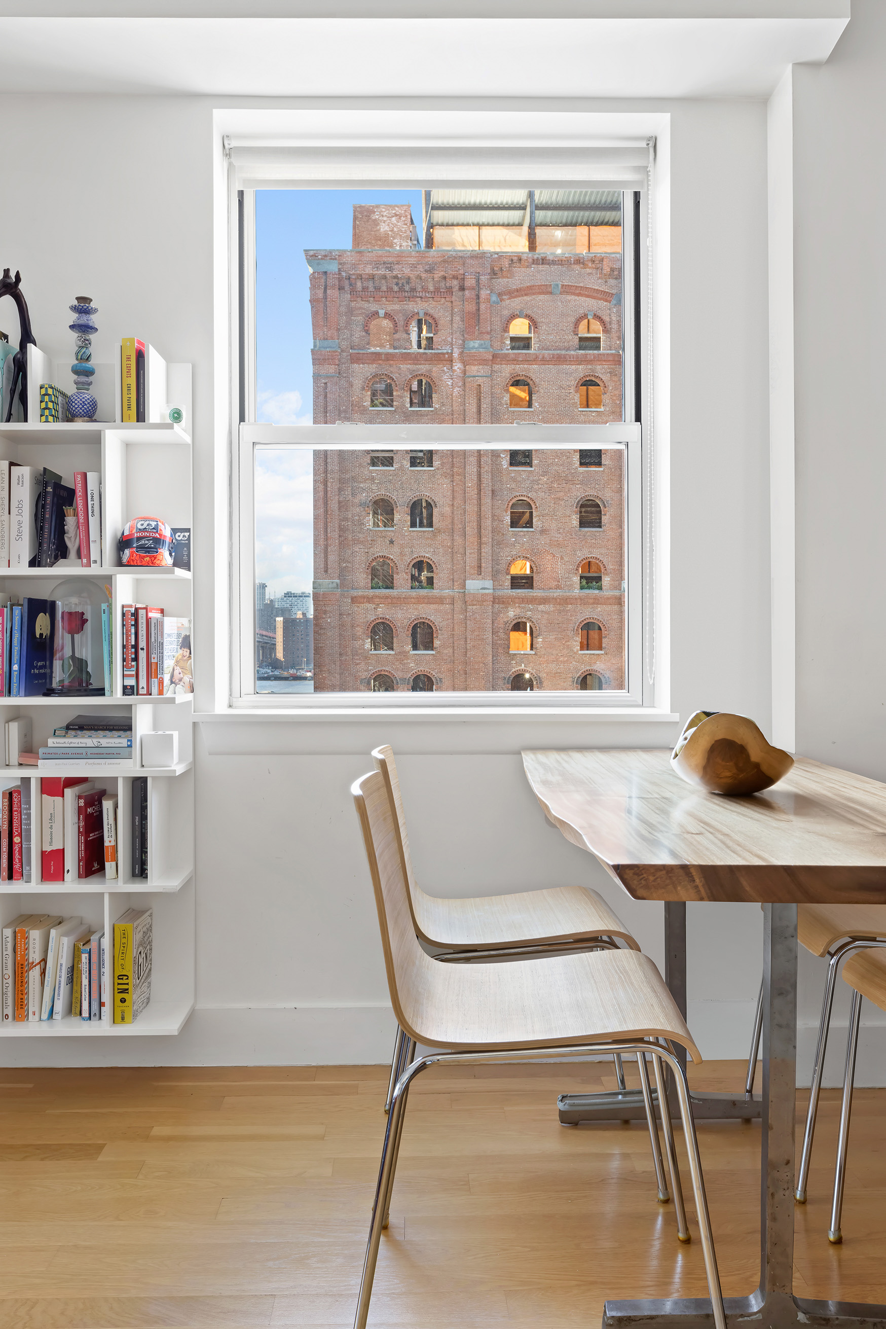29 South 3rd Street, Unit 4D Brooklyn, NY 11249 - Photo 4 of 14 Gallery Image 4