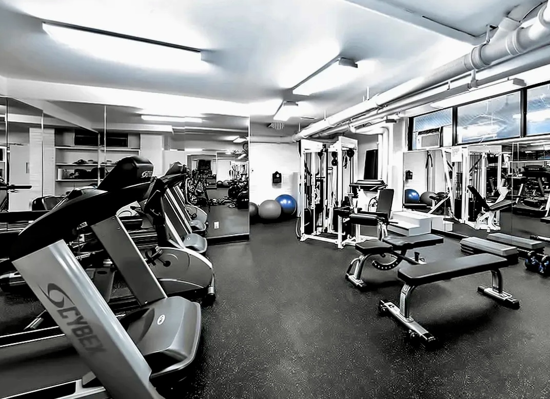 220 East 73rd Street Manhattan, NY 10021 - Photo 9 of 13