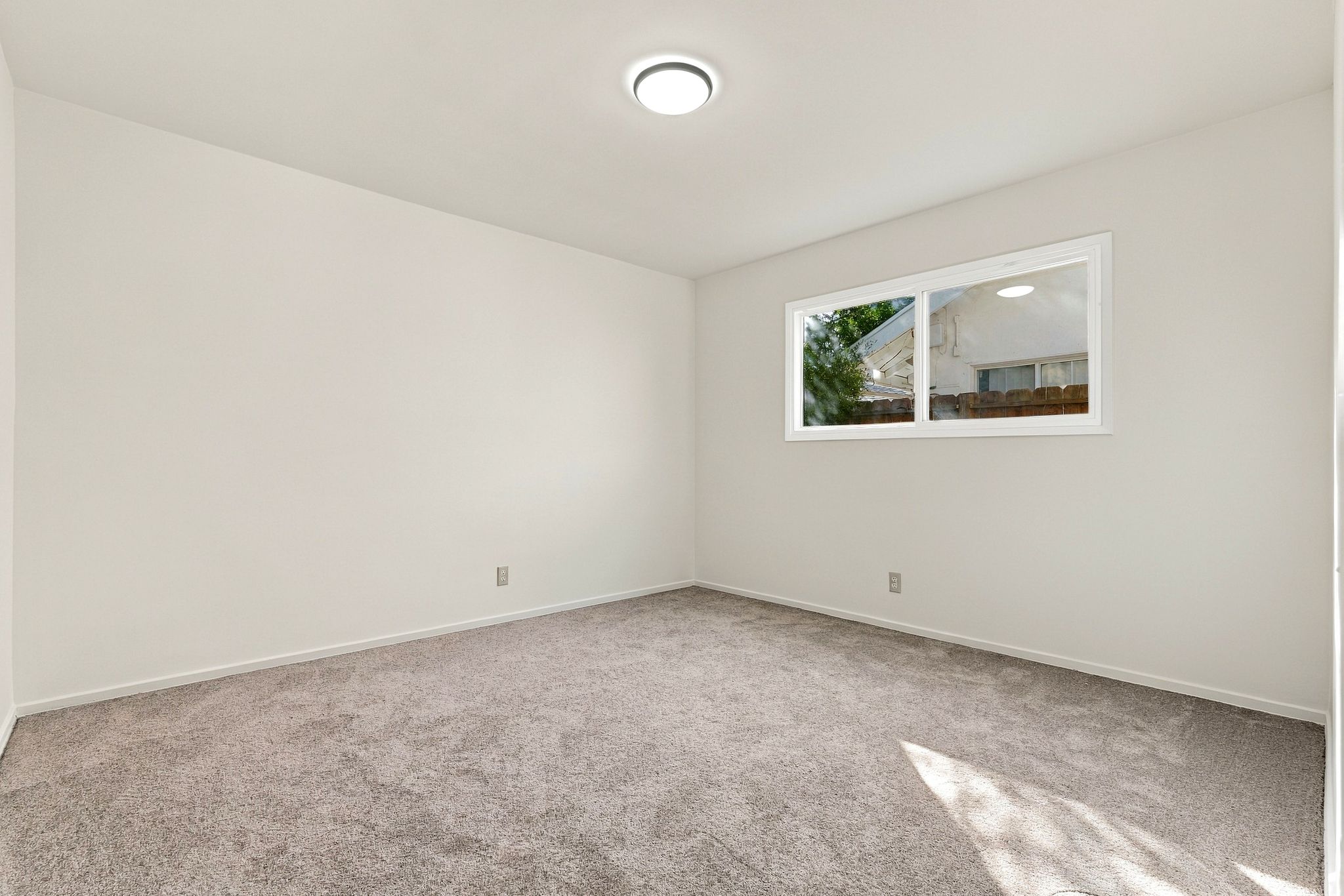 24107 Highlander Road West Hills, CA 91307 - Photo 20 of 34 Gallery Image 20