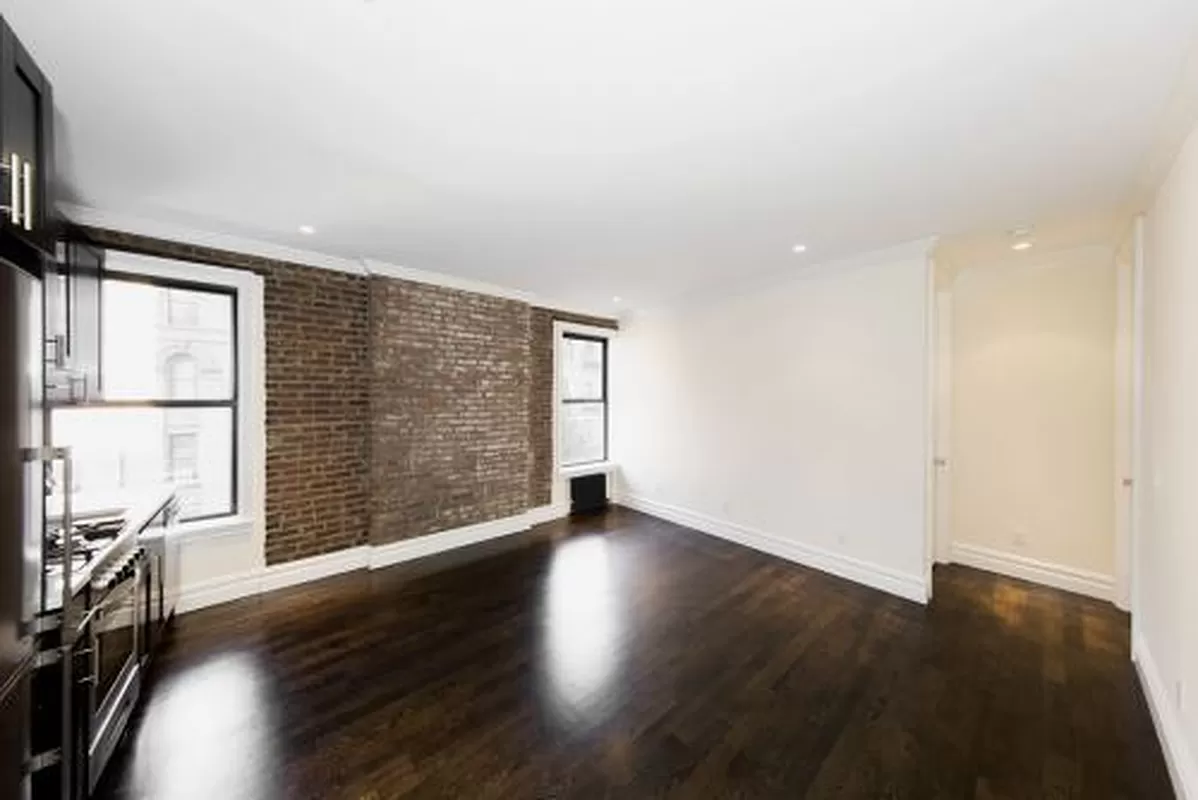 170 West 83rd Street, Unit 4E Manhattan, NY 10024 - Photo 2 of 9