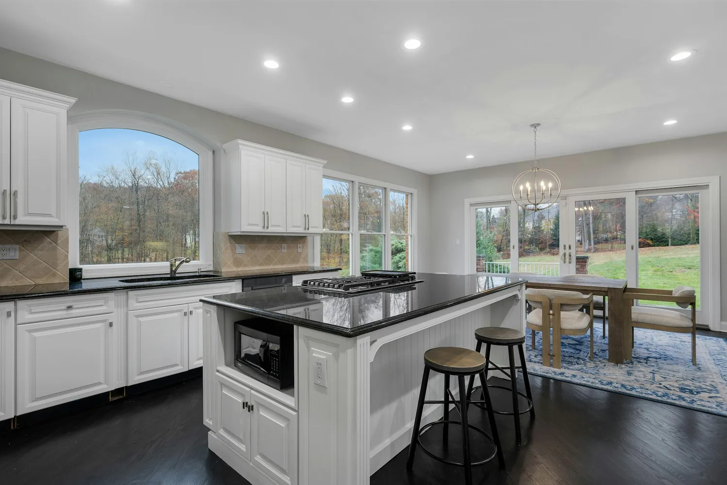 $2,385,000 | 3 Kensington Court, Warren, NJ 07059