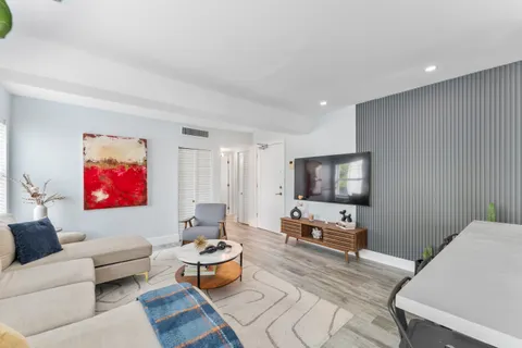 $345,000 | 1308 Drexel Avenue, Unit 209, Miami Beach, FL 33139