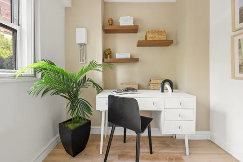 $3,490,000 | 69 West 9th Street, Unit 2B | Greenwich Village