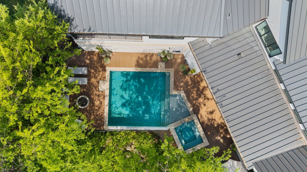 401 Honeycomb Ridge Austin, TX 78746 - Photo 33 of 34