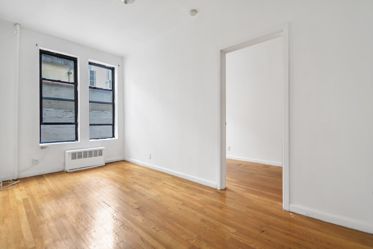 416 East 71st Street, Unit 28 Manhattan, NY 10021 - Photo 1 of 6