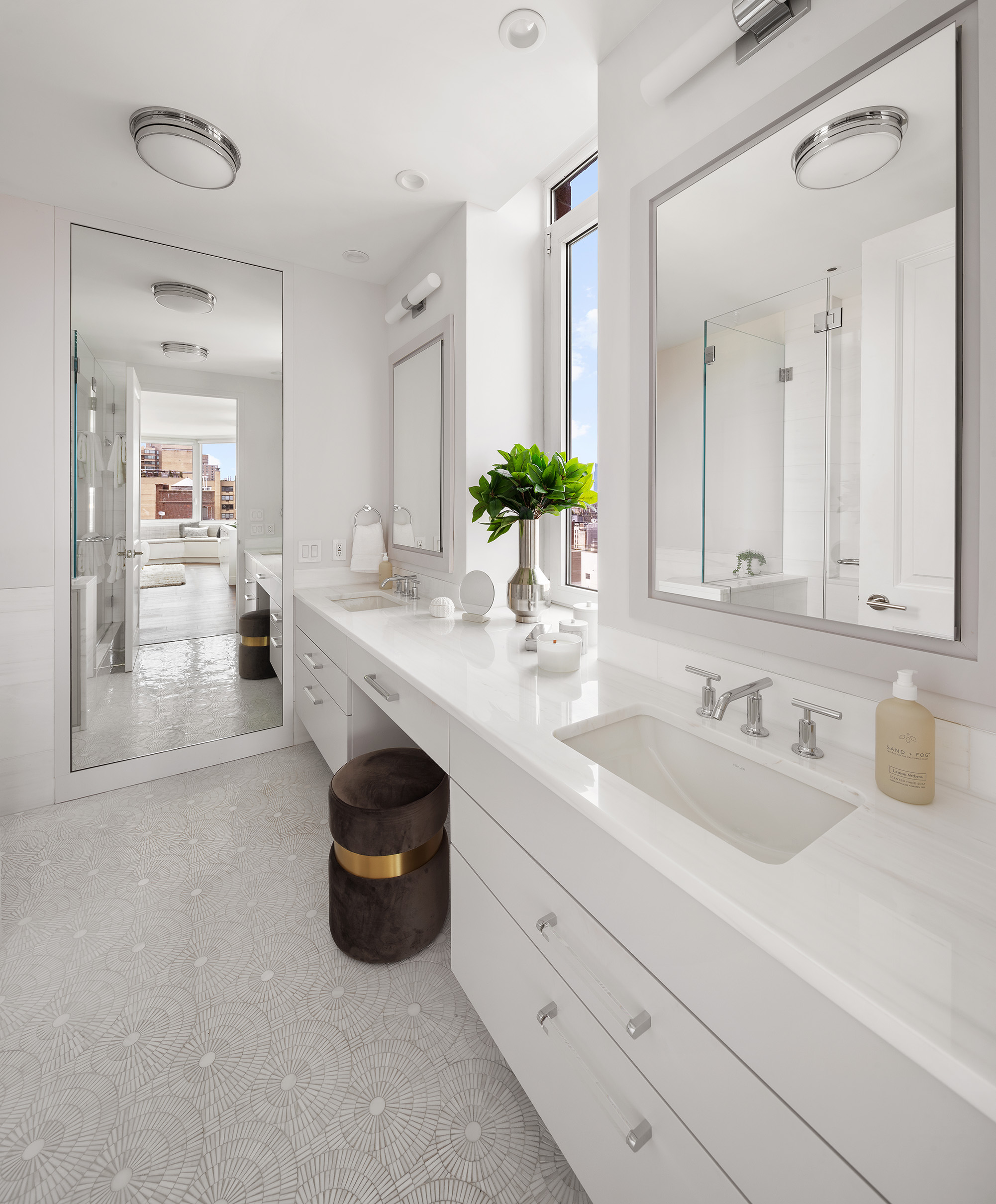 188 East 78th Street, Unit 23B Manhattan, NY 10075 - Photo 10 of 25