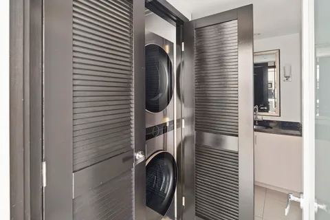 $1,998,000 | 8-12 Museum Way, Unit 2003, Cambridge, MA 02141