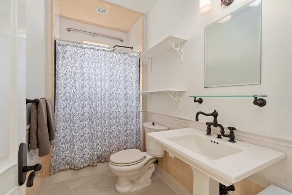 $5,195,000 | 919 South Gretna Green Way, Los Angeles, CA 90049