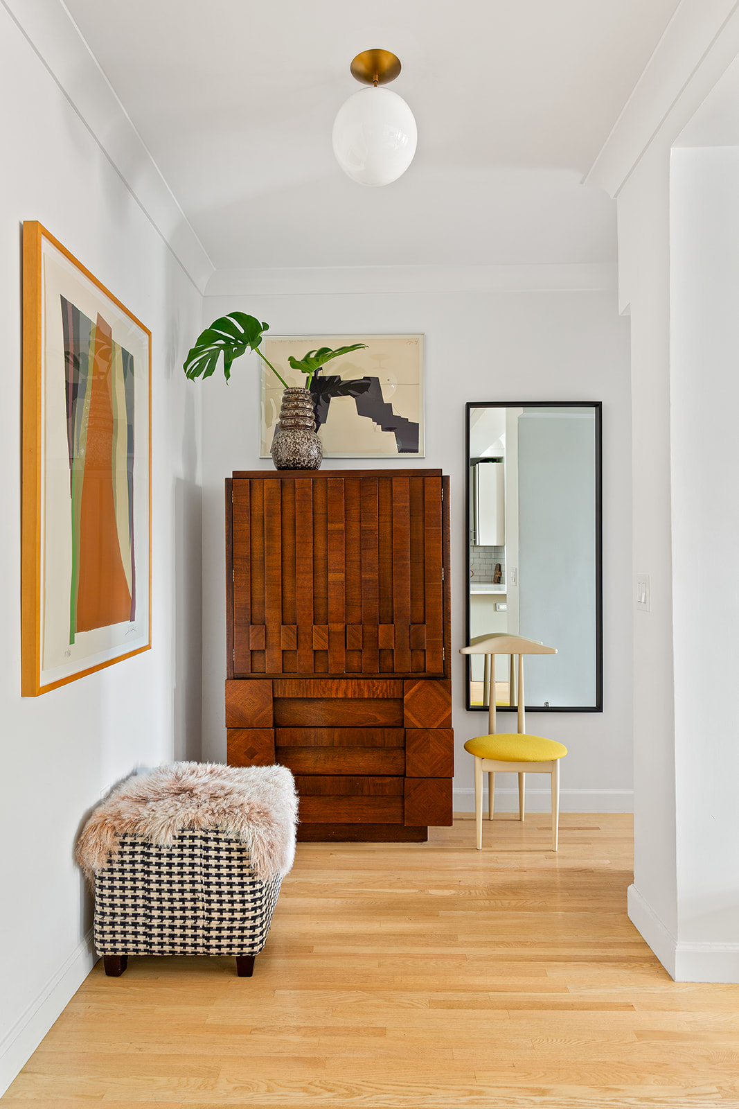 811 Cortelyou Road, Unit 2L Brooklyn, NY 11218 - Photo 5 of 10 a bedroom with a bed and window