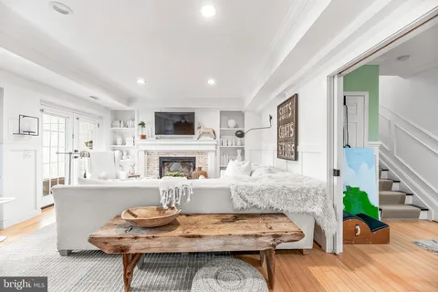 $1,890,000 | 3209 Henson Avenue, Annapolis, MD 21403