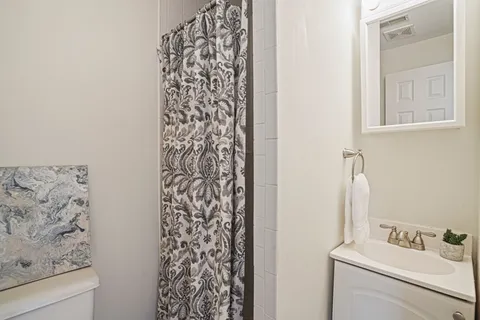 $825,000 | 1203 C Street Southeast, Washington, DC 20003