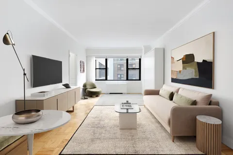 $455,000 | 305 East 40th Street, Unit 14V | Murray Hill