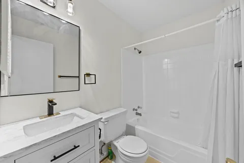 $390,000 | 20017 Spur Hill Drive, Gaithersburg, MD 20886