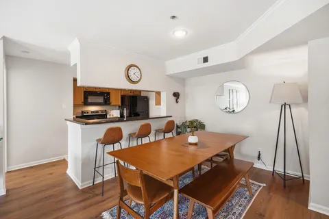 $405,000 | 3307 Wyndham Circle, Unit 2158, Alexandria, VA 22302