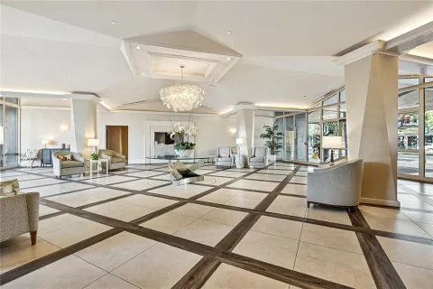 $156,000 | 2100 St Charles Avenue, Unit 7N, New Orleans, LA 70130