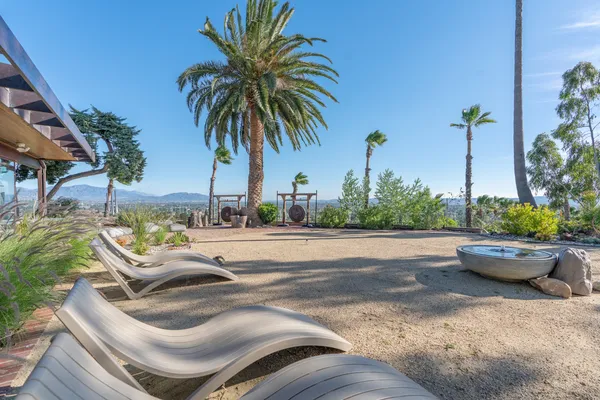 $1,999,000 | 17728 Ridgeway Road, Granada Hills, CA 91344