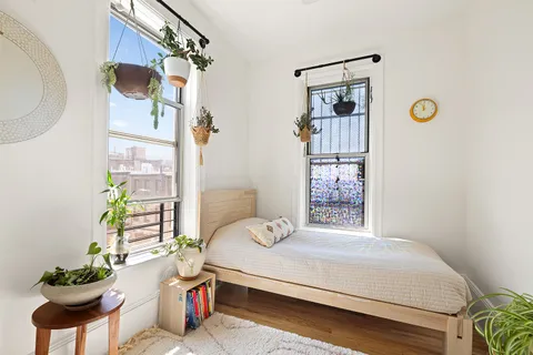 $1,300,000 | 114 Garfield Place, Unit 4L | Park Slope