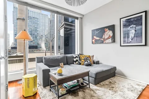 $4,200,000 | 1 West End Avenue, Unit 9D | Upper West Side