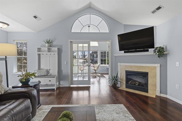 10 Pond View Way Fitchburg, WI 53711 - Photo 3 of 68