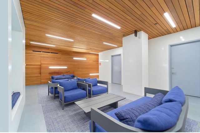 $1,720,000 | 170 East 87th Street, Unit W9H | Upper East Side