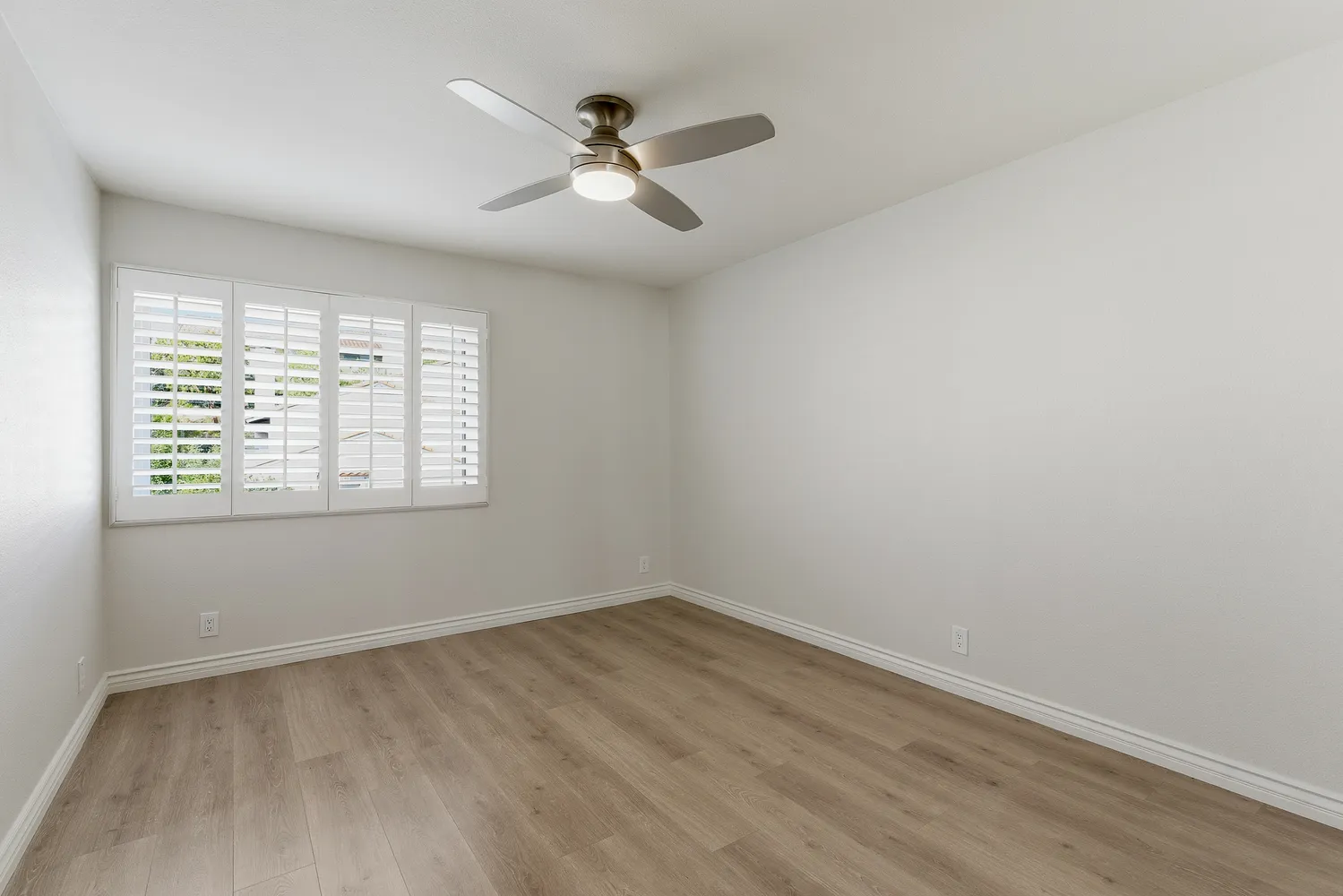 $819,000 | 19237 Index Street, Unit 4, Porter Ranch, CA 91326