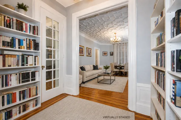 $650,000 | 200 West 54th Street, Unit 9C | Midtown Central