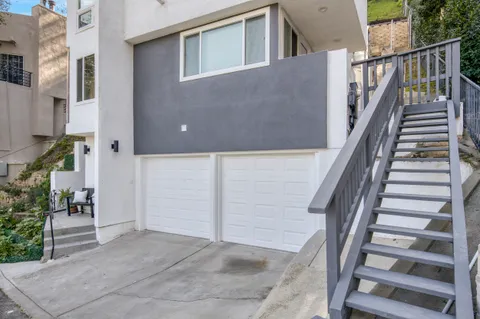 $1,399,000 | 4110 Vanetta Place, Studio City, CA 91604