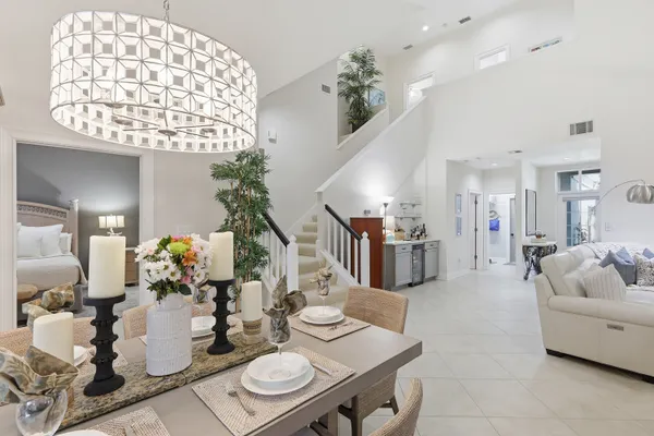 $1,695,000 | 4870 West Boulevard, Naples, FL 34103