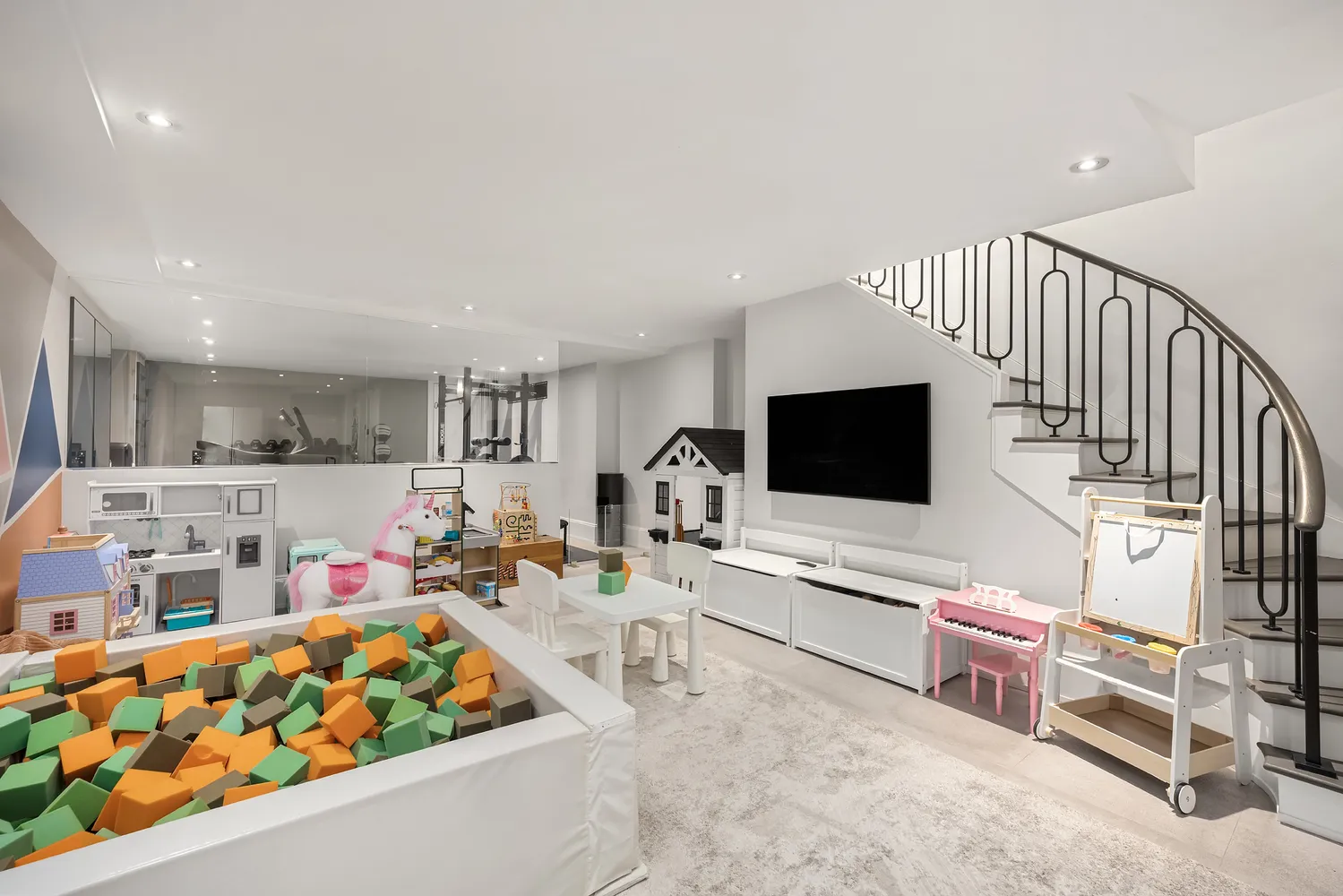 a black and white photo of a living room