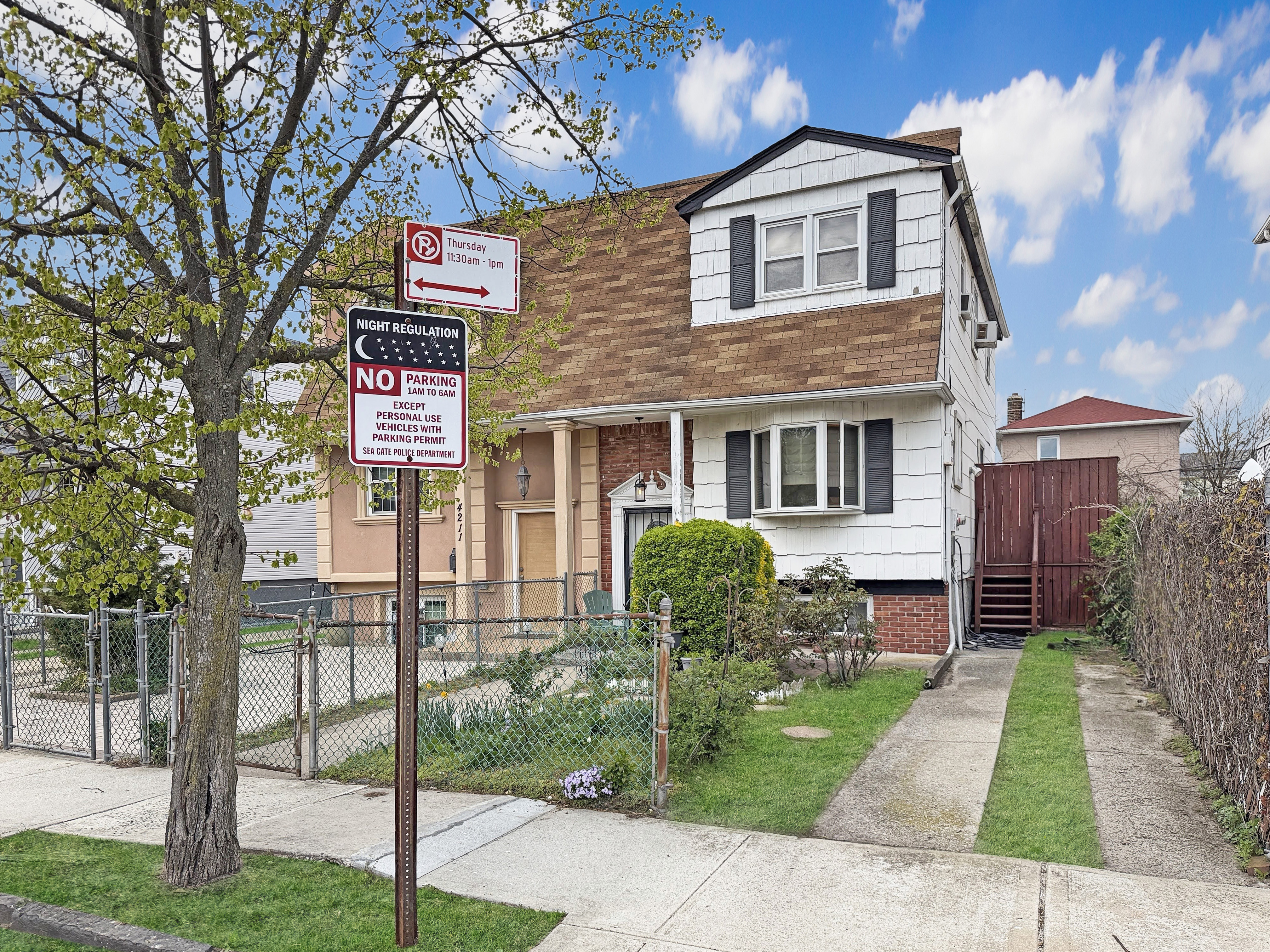 4209 Nautilus Avenue Brooklyn, NY 11224 - Photo 2 of 18 Gallery Image 2