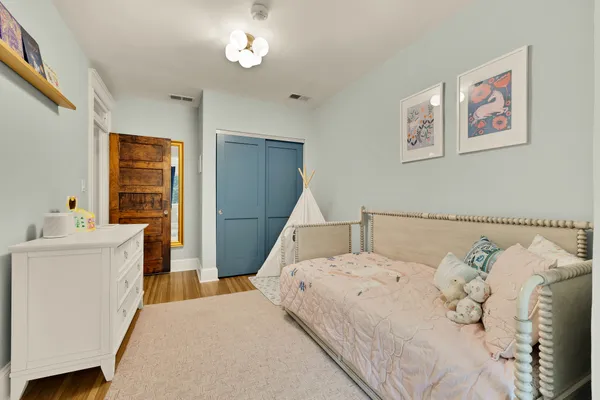 $885,000 | 618 Farragut Street Northwest, Washington, DC 20011