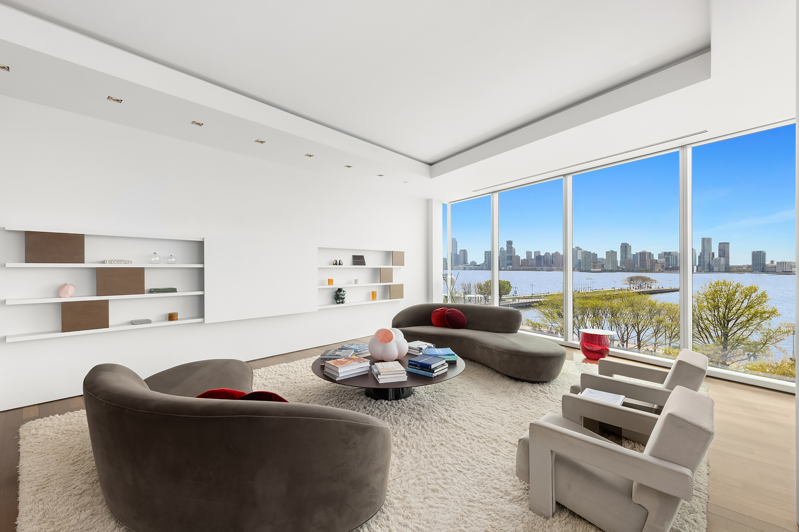 165 Charles Street, Unit 12 Manhattan, NY 10014 - Photo 5 of 26