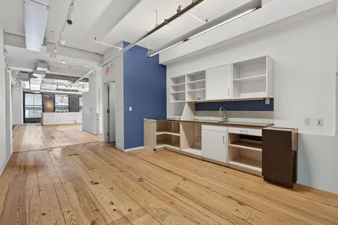 $1,880,000 | 195 Bowery | Lower East Side