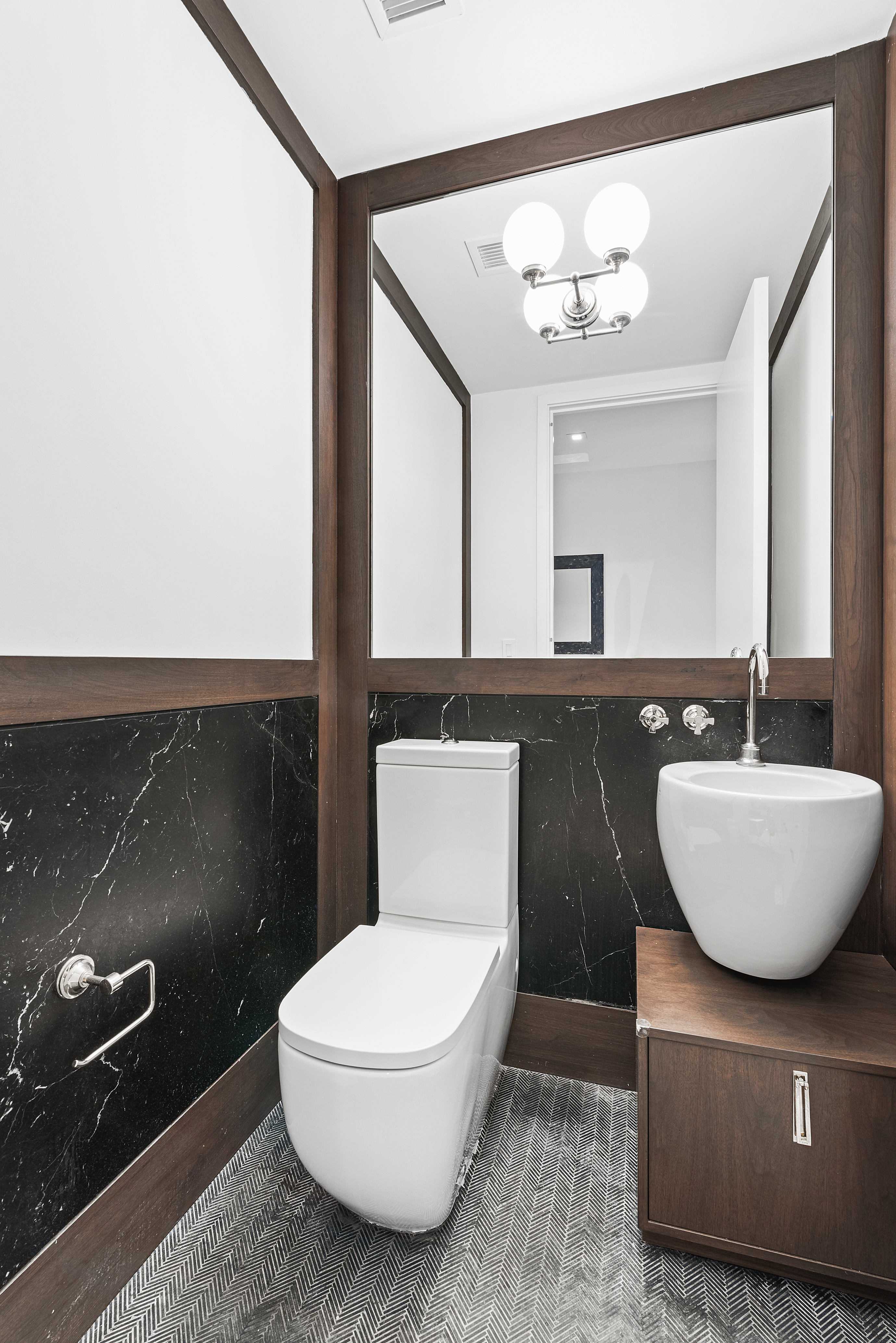 15 Renwick Street, Unit 601 Manhattan, NY 10013 - Photo 4 of 11