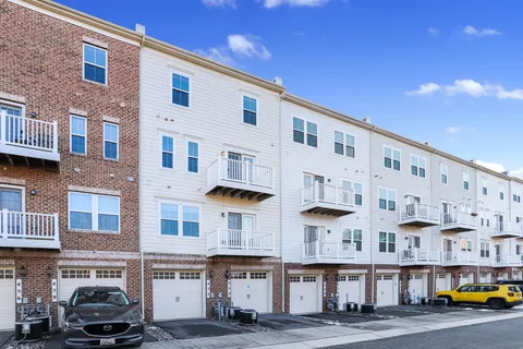 $549,000 | 454 Exchange Avenue, Gaithersburg, MD 20878