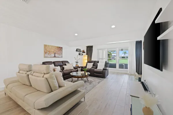 Contact Agent | 1031 Citrus Way, Unit 102D, Delray Beach, FL 33445