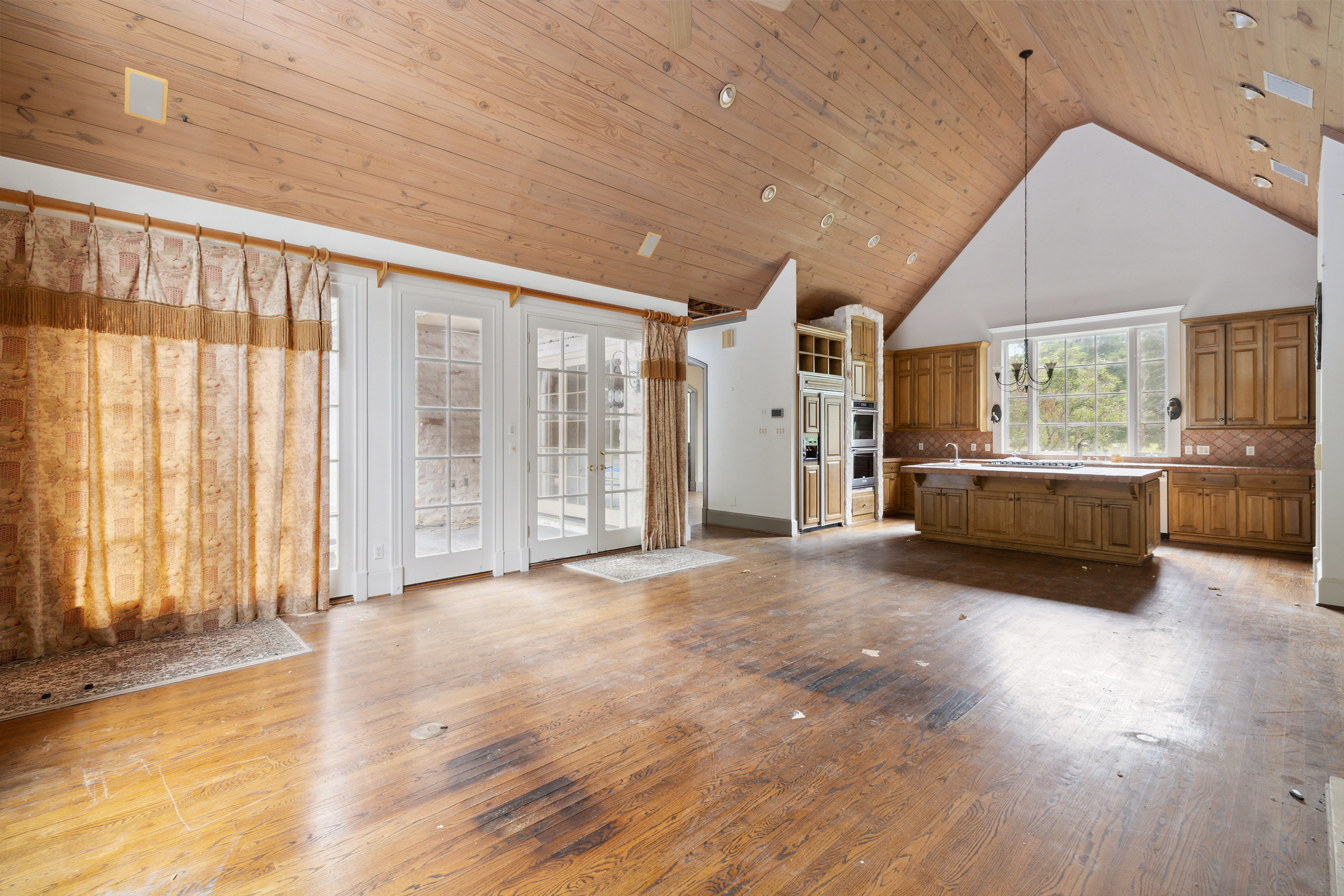 1505 Rockcliff Road Austin, TX 78746 - Photo 13 of 40