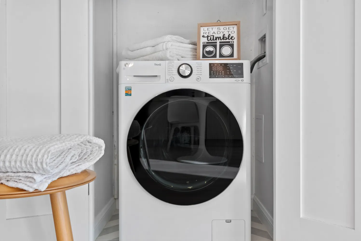 a close view of utility and utility room