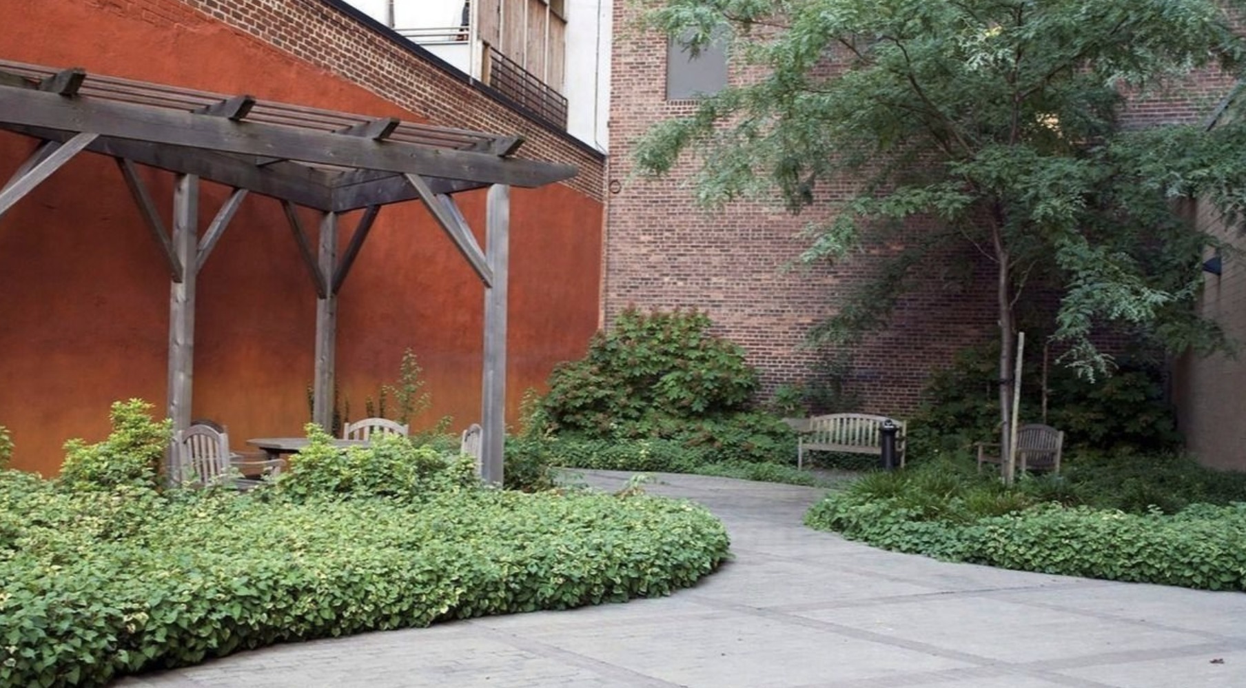 520 West 23rd Street, Unit 7E Manhattan, NY 10011 - Photo 7 of 9 a view of a small yard