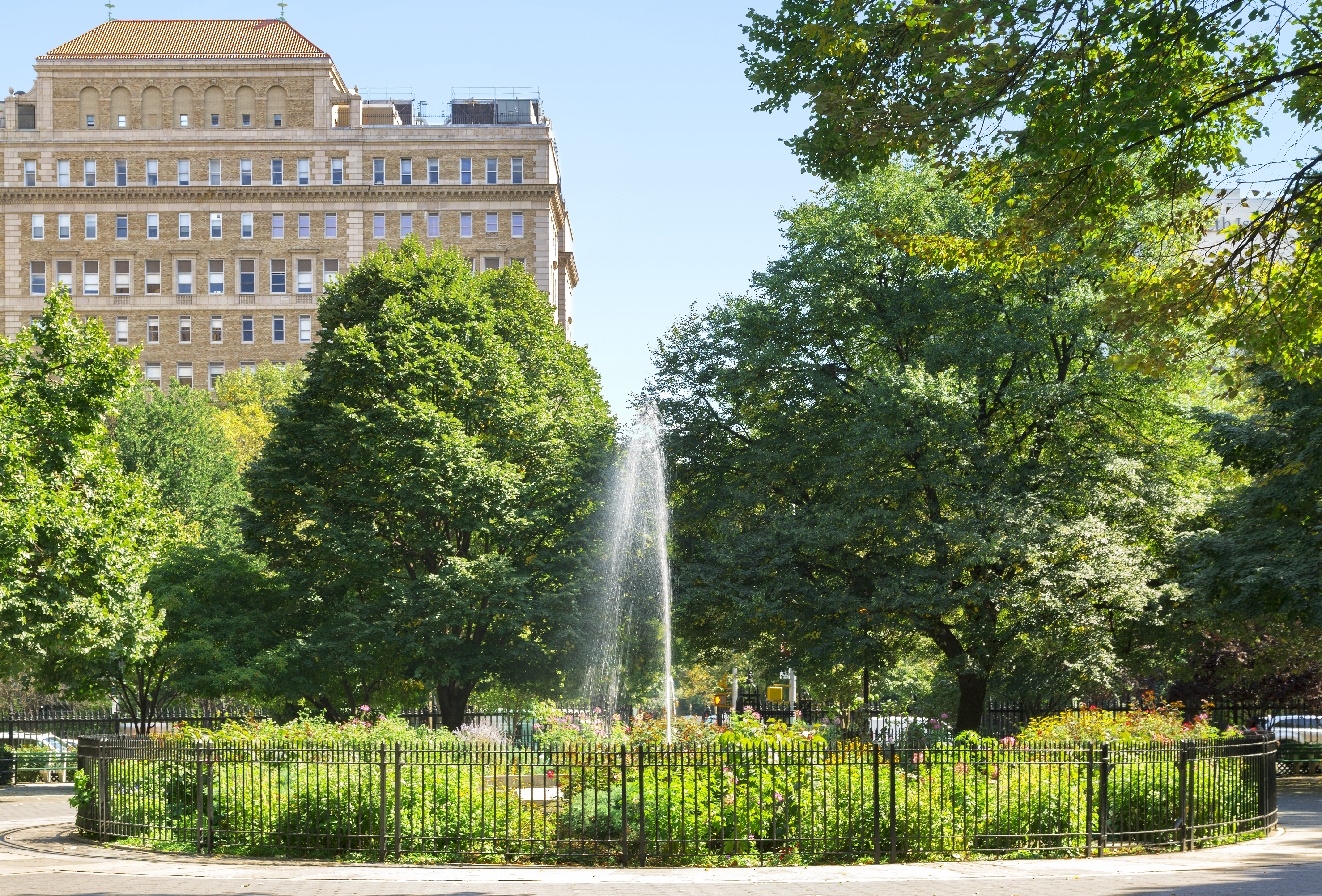 200 East 16th Street, Unit 7B Manhattan, NY 10003 - Photo 13 of 14