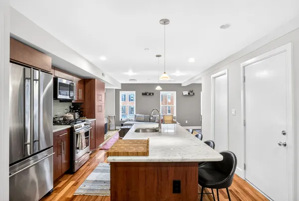 $1,549,000 | 655 Tremont Street, Unit 6, Boston, MA 02118
