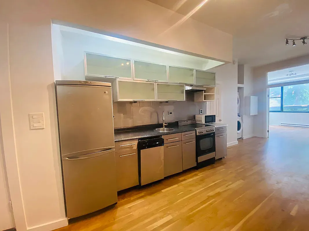 102 West 29th Street, Unit 2 Manhattan, NY 10001 - Photo 18 of 21