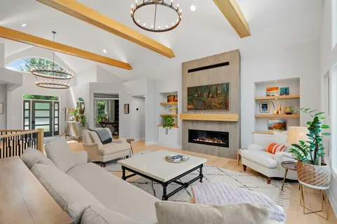 $1,195,000 | 10974 Alameda Avenue, Inver Grove Heights, MN 55077