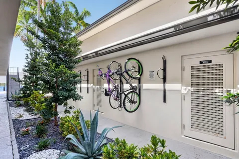 $190,000 | 1901 North Andrews Avenue, Unit 100, Wilton Manors, FL 33311