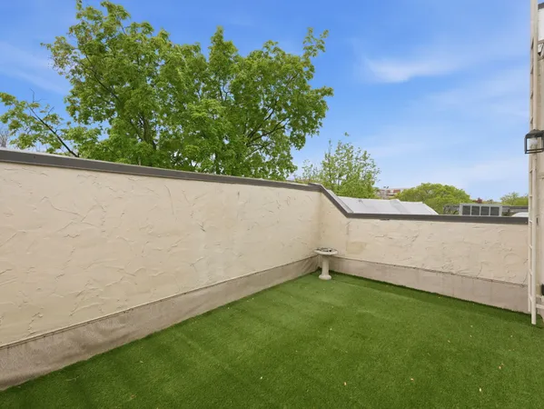 $8,000 | 2127 Newport Place Northwest, Washington, DC 20037