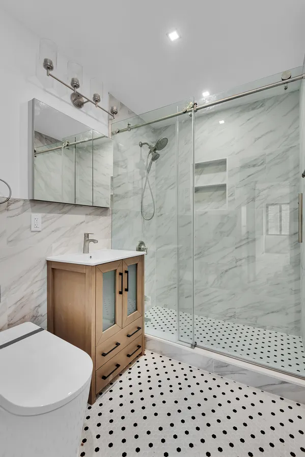 $14,000 | 20 West 64th Street, Unit 20K | Upper West Side