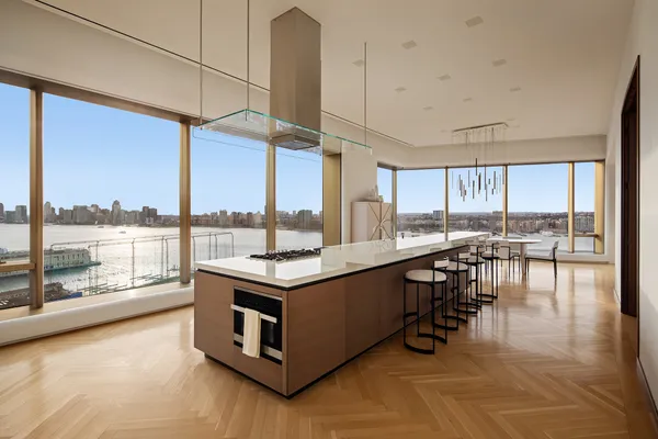 $27,500,000 | 551 West 21st Street, Unit PH19 | Chelsea